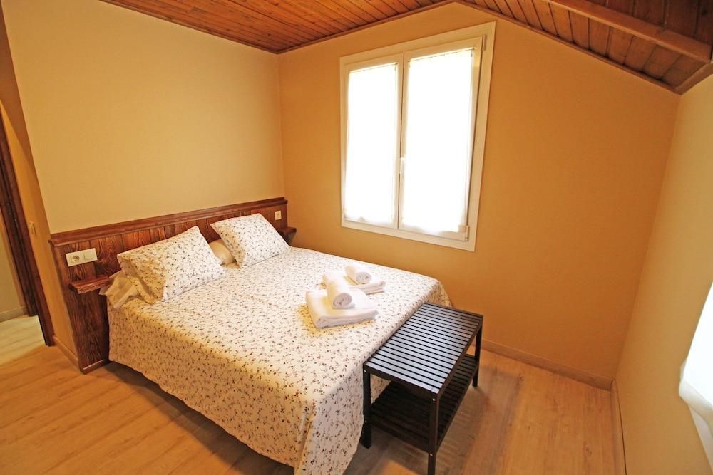 Snoe Apartamentos Mont Romies Plaza Salardú Extérieur photo